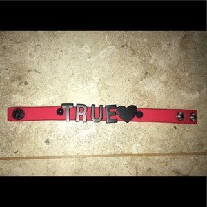 True bracelet
